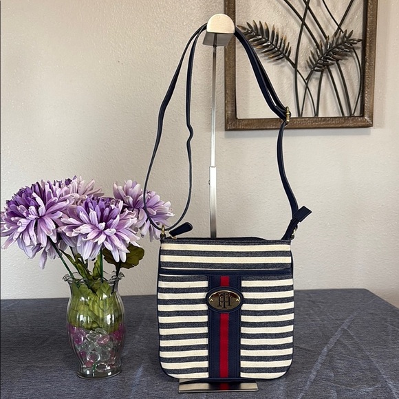 Tommy Hilfiger Handbags - Tommy Hilfiger Red and Blue Adjustable Crossbody Bag